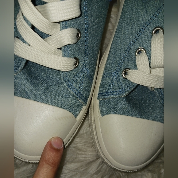 Liliana Women Denim swosh lace up high top sneakers - Picture 15 of 16